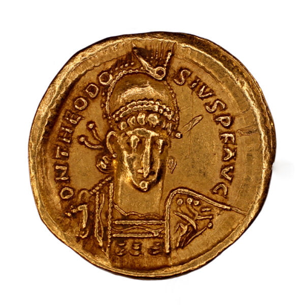 Theodosius II AV Solidus - Victory standing holding cross (Vicennalia Issue)