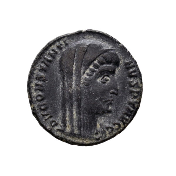 Constantine I AE4 - Constantine Shrouded, Standing (Constantinople Mint)