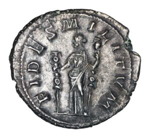 Alternative view of Maximinus Thrax AR Denarius - FIDES MILITVM