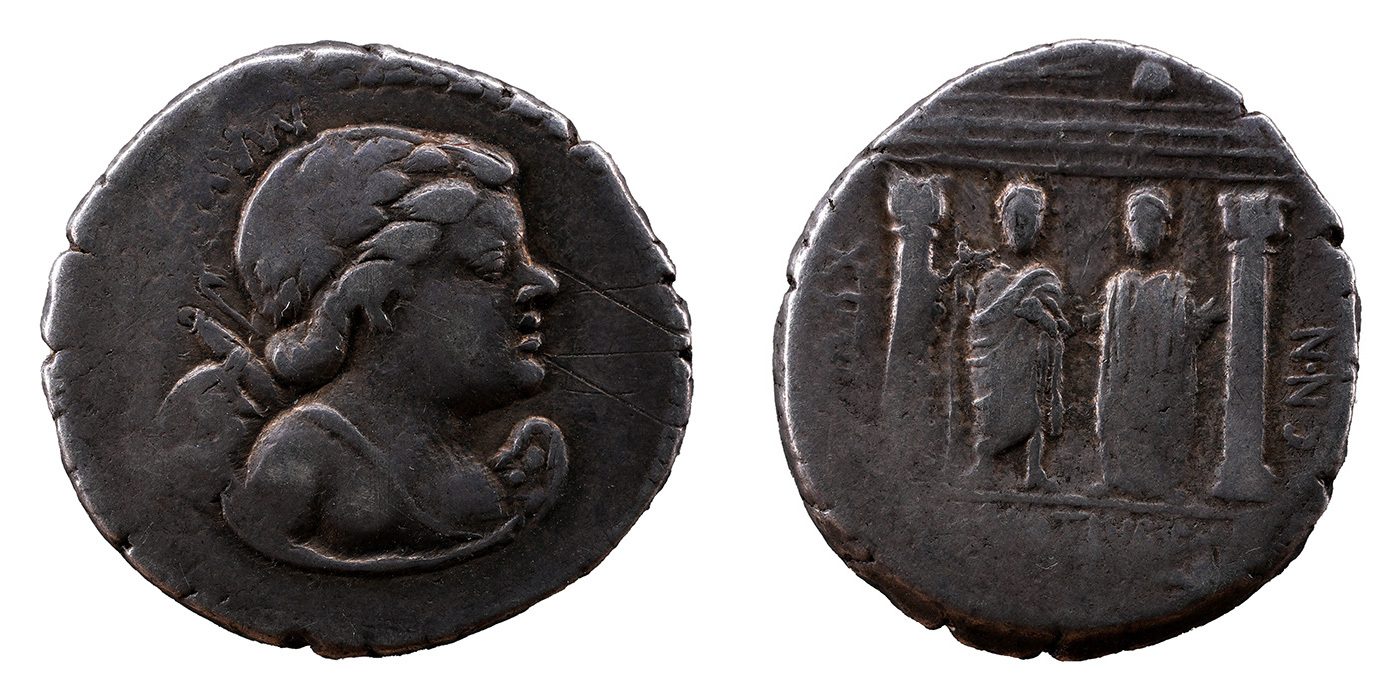 Cn. Egnatius Cn.f. Cn.n. Maxsumus AR Denarius - Distyle Temple